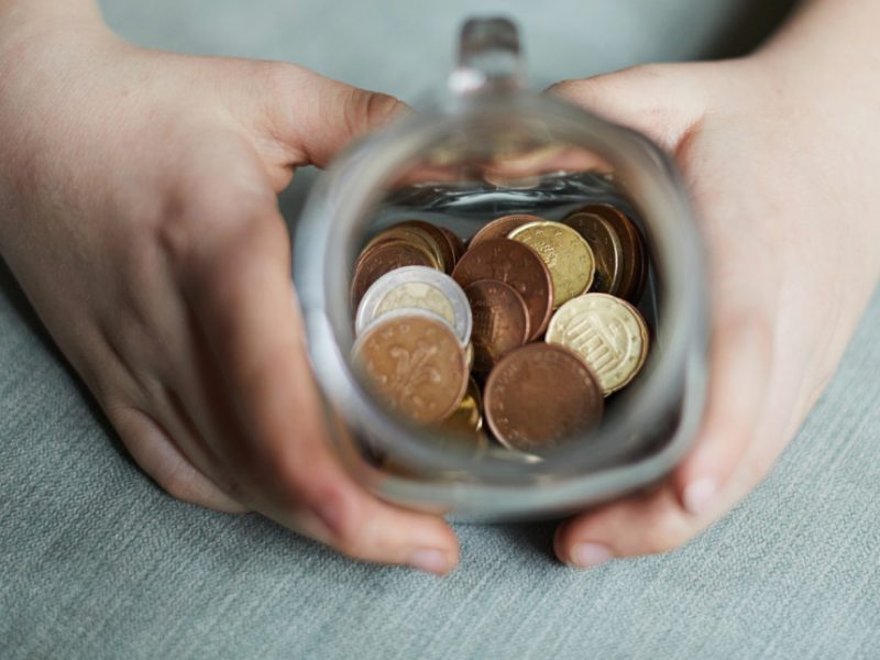 Comment économiser de l’argent : 4 conseils super simples pour économiser de l’argent